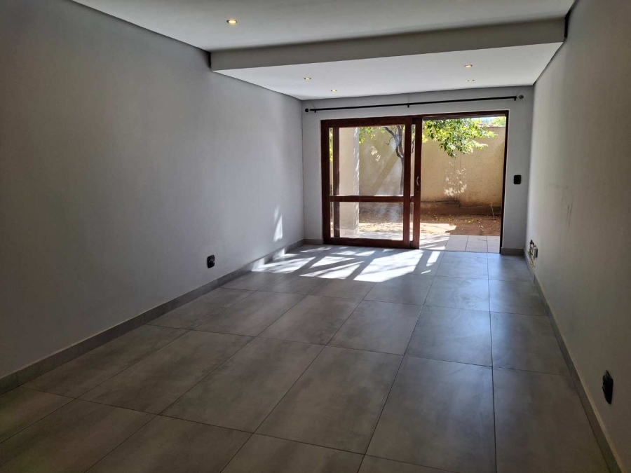 To Let 2 Bedroom Property for Rent in Strathavon Gauteng