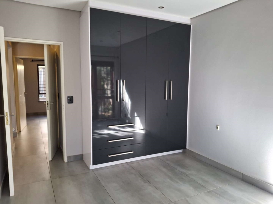 To Let 2 Bedroom Property for Rent in Strathavon Gauteng