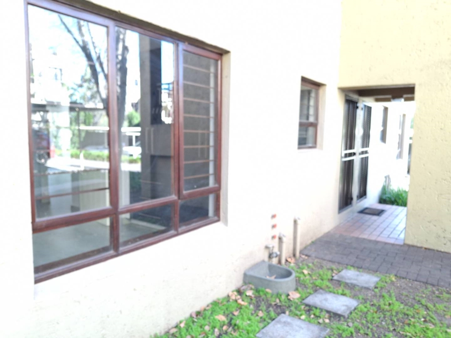 To Let 2 Bedroom Property for Rent in Strathavon Gauteng