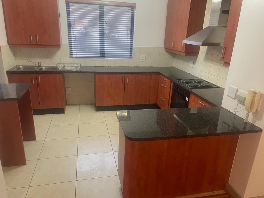 2 Bedroom Property for Sale in Melrose North Gauteng