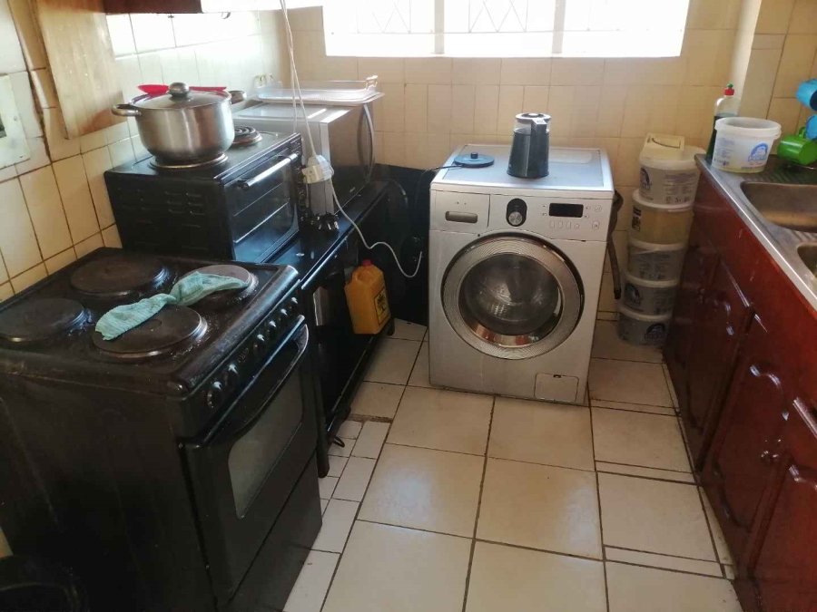 2 Bedroom Property for Sale in Yeoville Gauteng