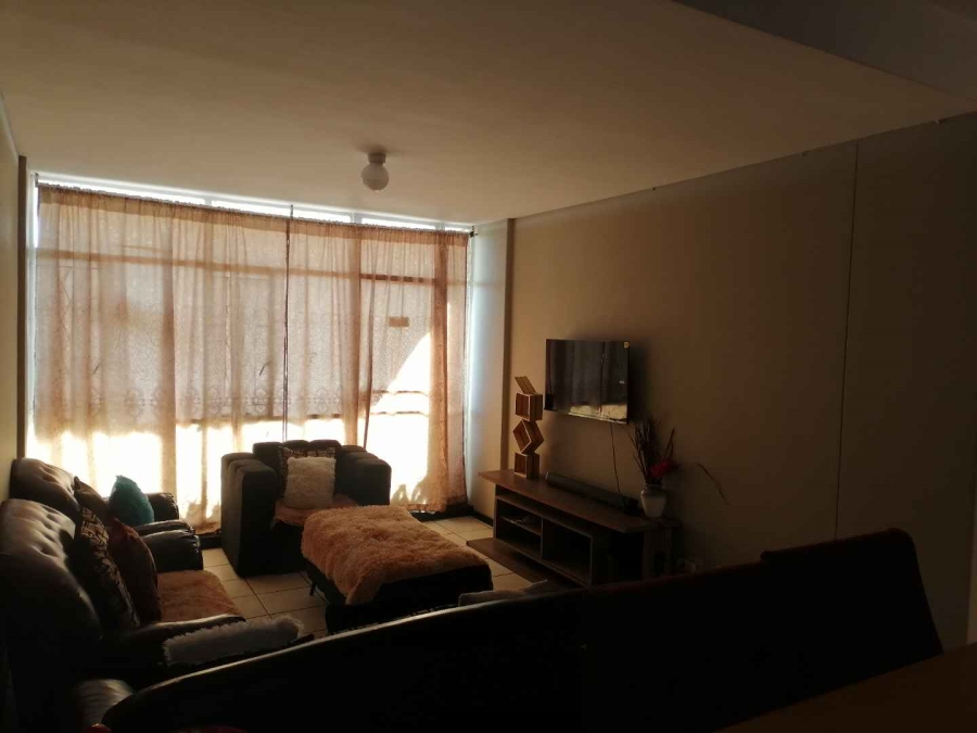 2 Bedroom Property for Sale in Yeoville Gauteng