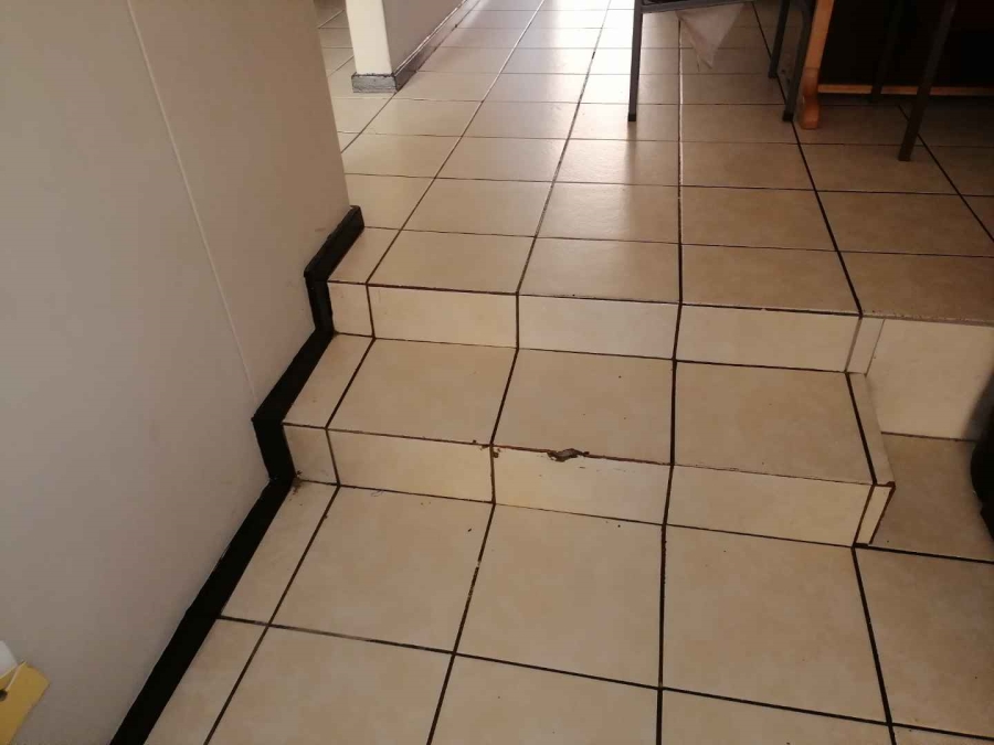 2 Bedroom Property for Sale in Yeoville Gauteng