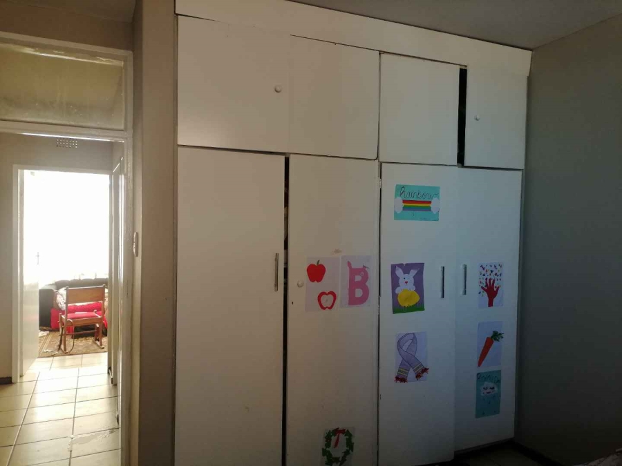 2 Bedroom Property for Sale in Yeoville Gauteng