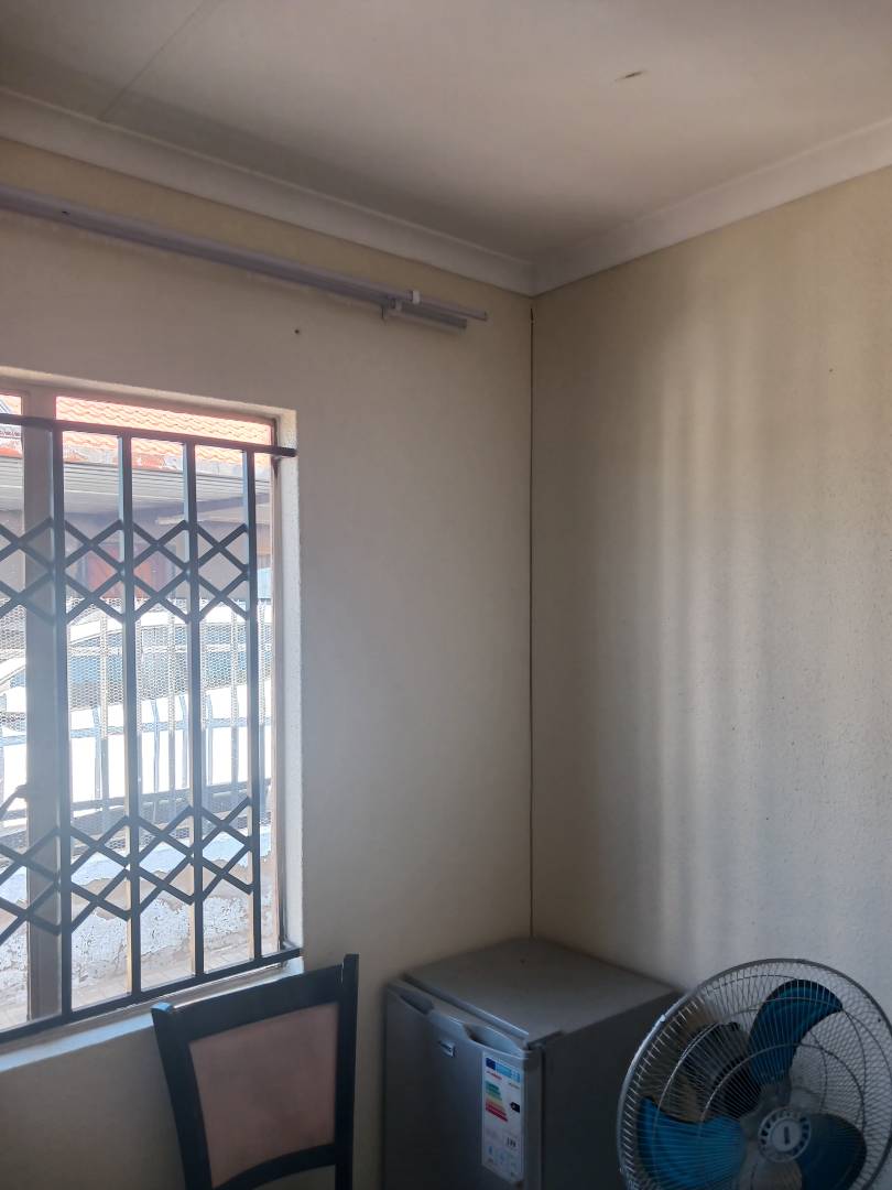To Let 3 Bedroom Property for Rent in Rosslyn Gauteng