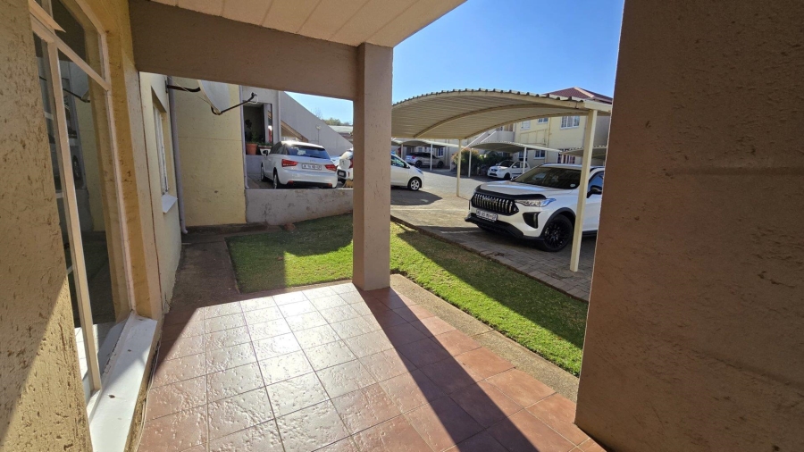 To Let 2 Bedroom Property for Rent in Meyersdal Gauteng