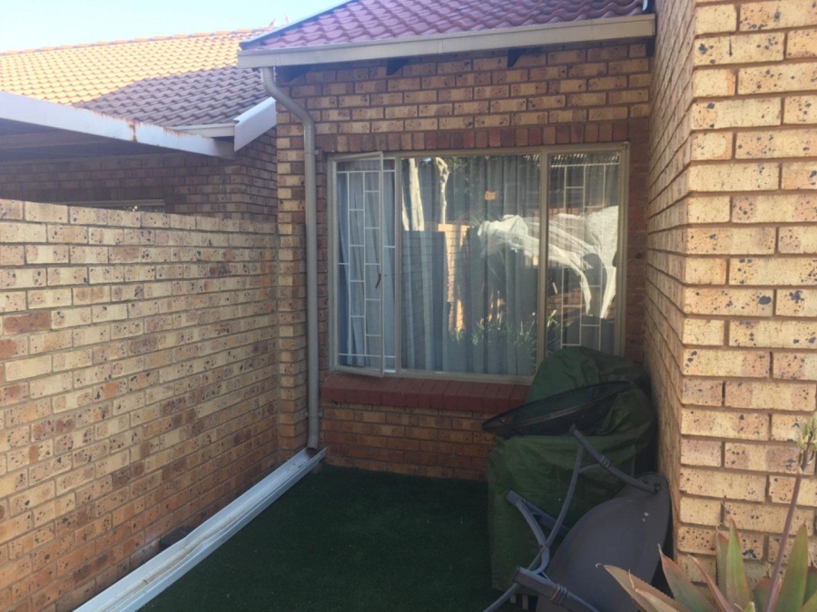 3 Bedroom Property for Sale in Clubview Gauteng