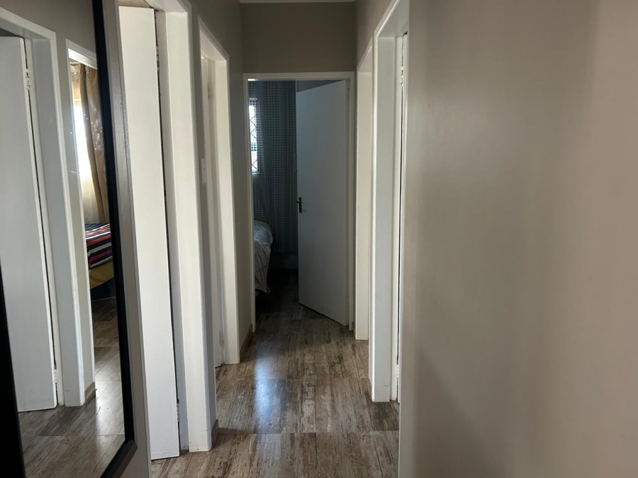 3 Bedroom Property for Sale in Clayville Gauteng
