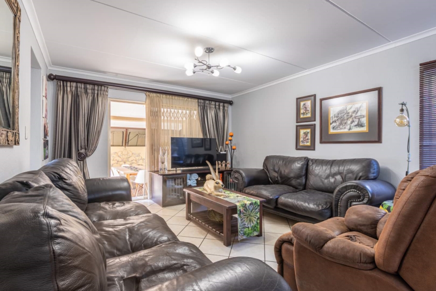 To Let 3 Bedroom Property for Rent in Wilgeheuwel Gauteng