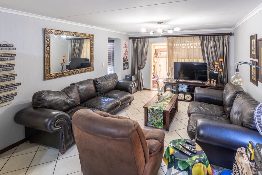 To Let 3 Bedroom Property for Rent in Wilgeheuwel Gauteng