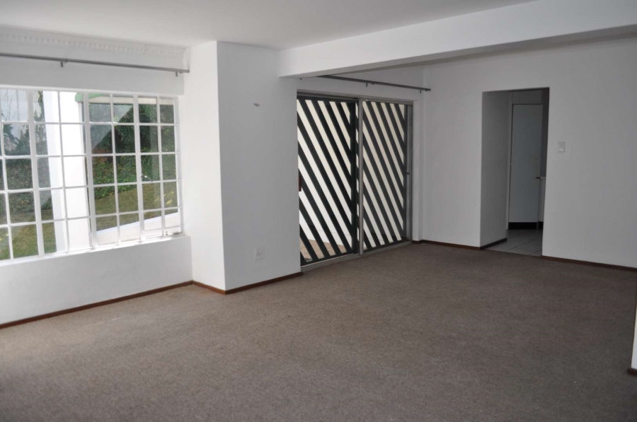 3 Bedroom Property for Sale in Faerie Glen Gauteng