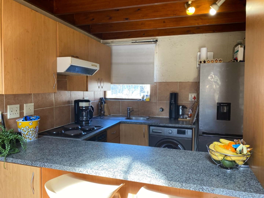1 Bedroom Property for Sale in Lonehill Gauteng