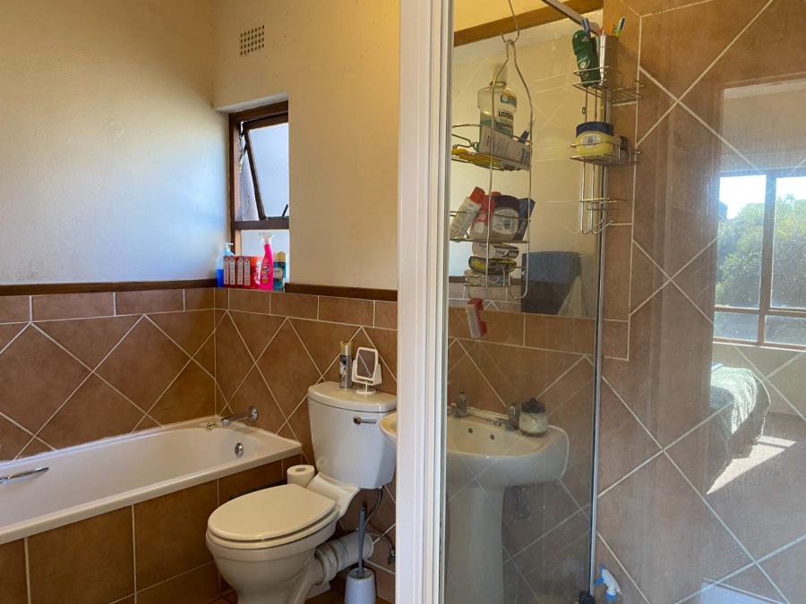 1 Bedroom Property for Sale in Lonehill Gauteng