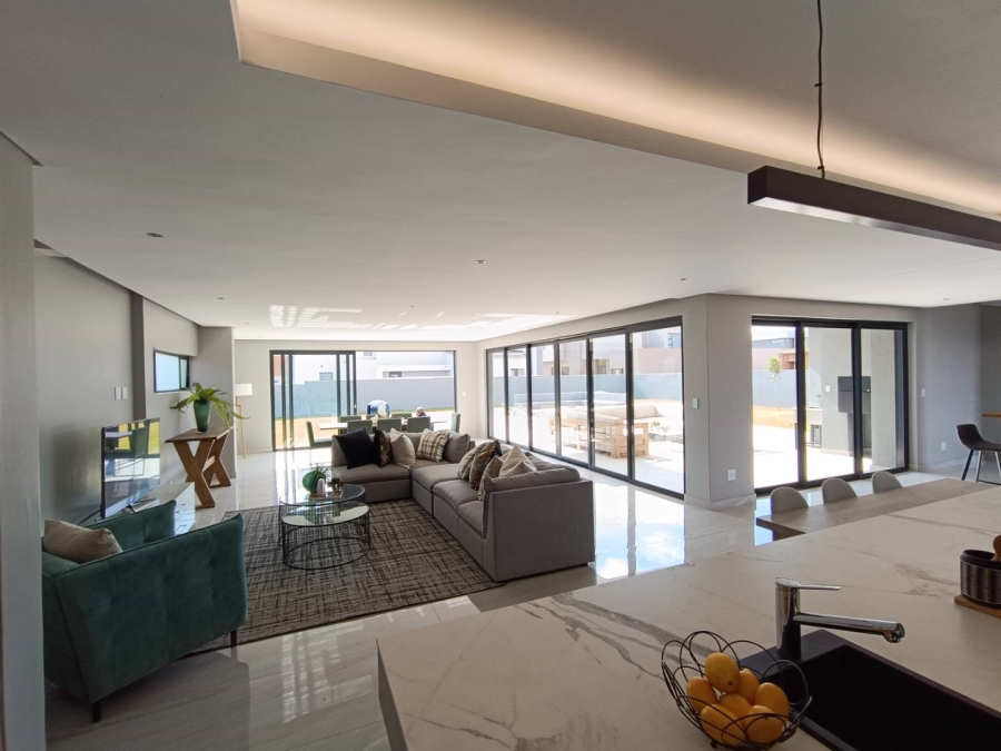 4 Bedroom Property for Sale in Midstream Heights Gauteng