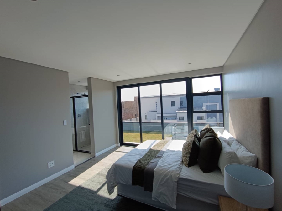 4 Bedroom Property for Sale in Midstream Heights Gauteng