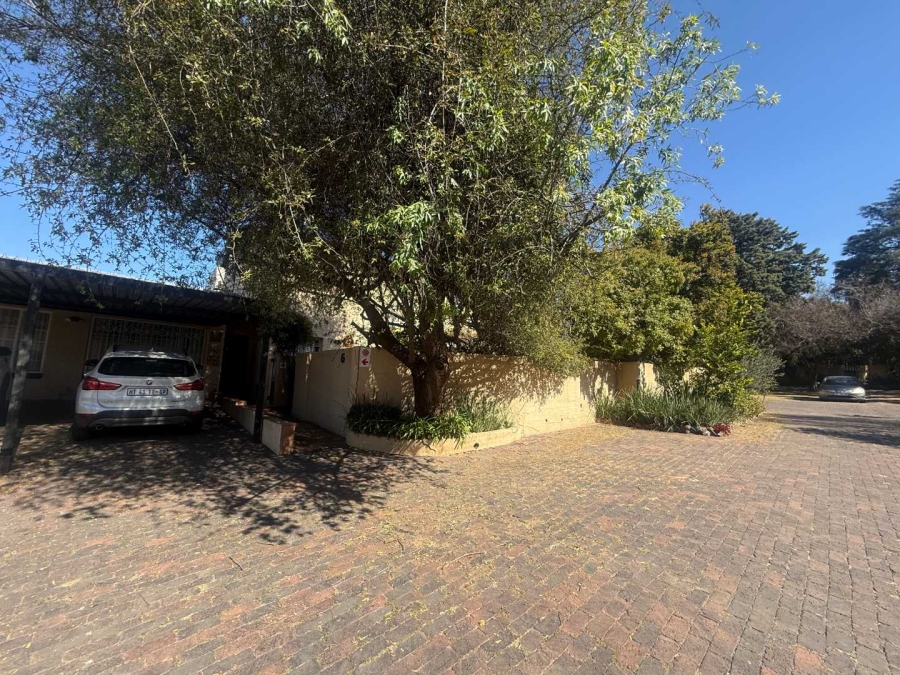 3 Bedroom Property for Sale in Weltevreden Park Gauteng
