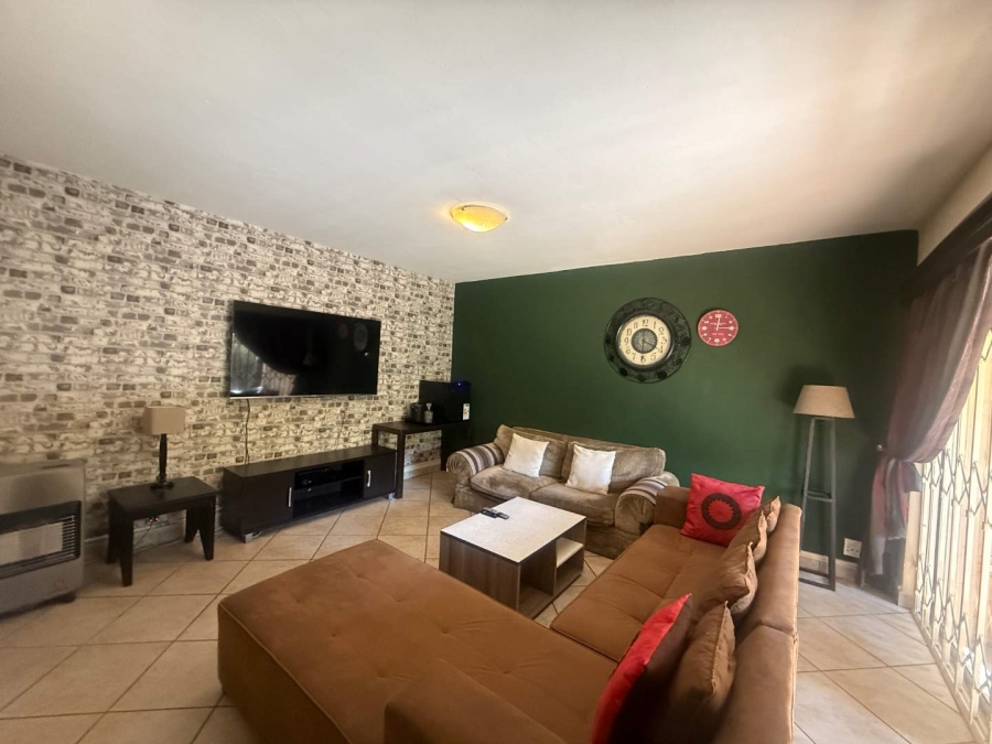 3 Bedroom Property for Sale in Weltevreden Park Gauteng