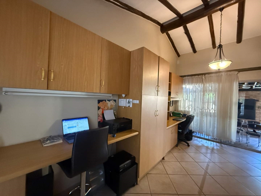 3 Bedroom Property for Sale in Weltevreden Park Gauteng