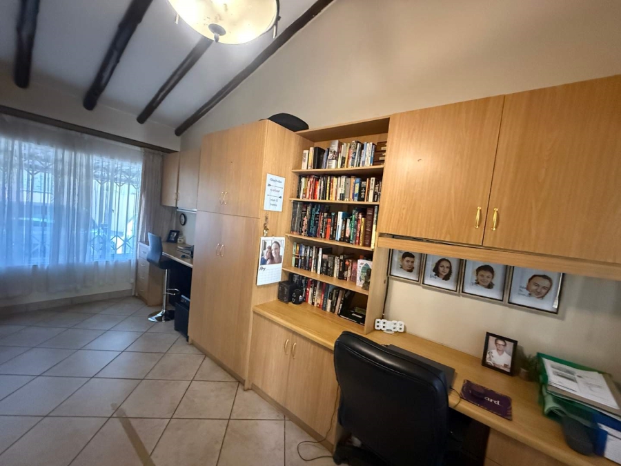 3 Bedroom Property for Sale in Weltevreden Park Gauteng