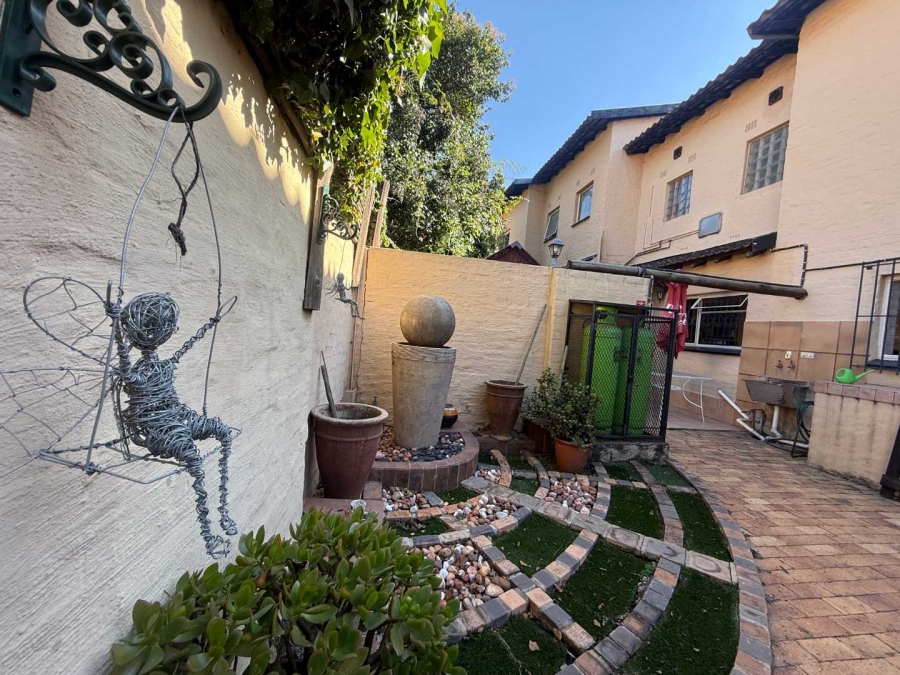 3 Bedroom Property for Sale in Weltevreden Park Gauteng