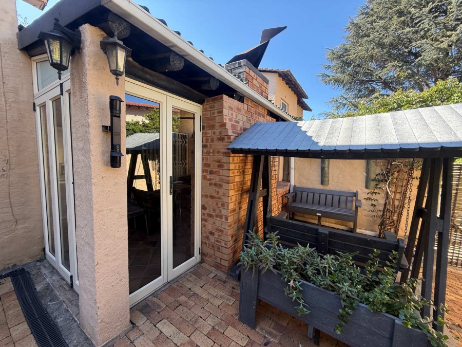 3 Bedroom Property for Sale in Weltevreden Park Gauteng