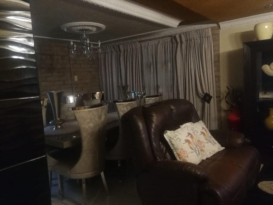 3 Bedroom Property for Sale in Protea Glen Gauteng