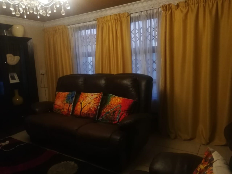 3 Bedroom Property for Sale in Protea Glen Gauteng