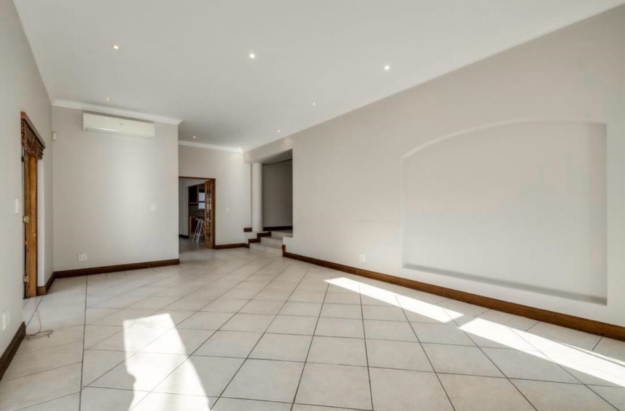 To Let 4 Bedroom Property for Rent in Dainfern Gauteng