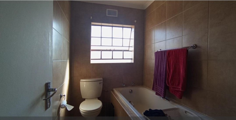 3 Bedroom Property for Sale in Thatch Hill Estate Gauteng