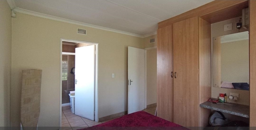 3 Bedroom Property for Sale in Thatch Hill Estate Gauteng