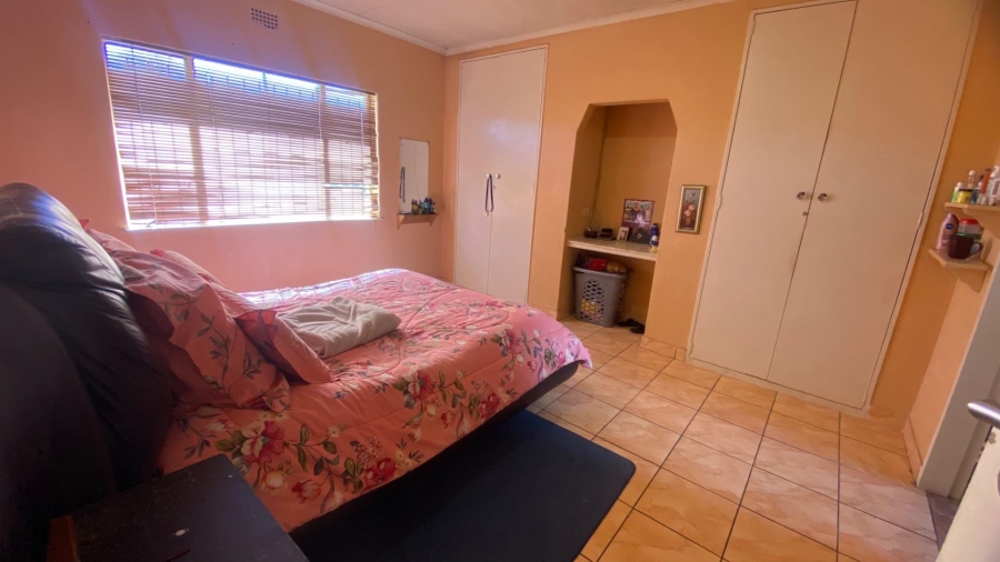 3 Bedroom Property for Sale in Crystal Park Gauteng