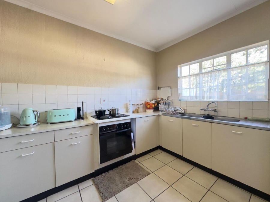 To Let 3 Bedroom Property for Rent in Garsfontein Gauteng