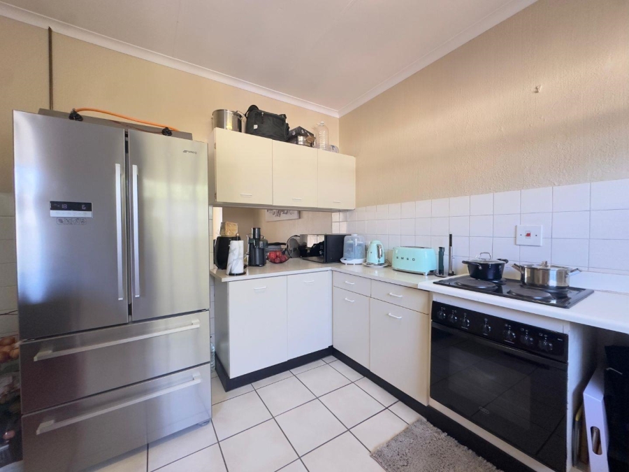To Let 3 Bedroom Property for Rent in Garsfontein Gauteng