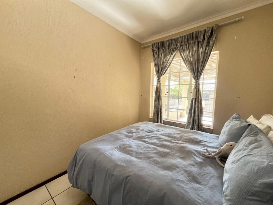 To Let 3 Bedroom Property for Rent in Garsfontein Gauteng