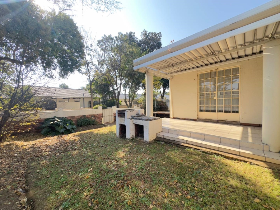 To Let 3 Bedroom Property for Rent in Garsfontein Gauteng