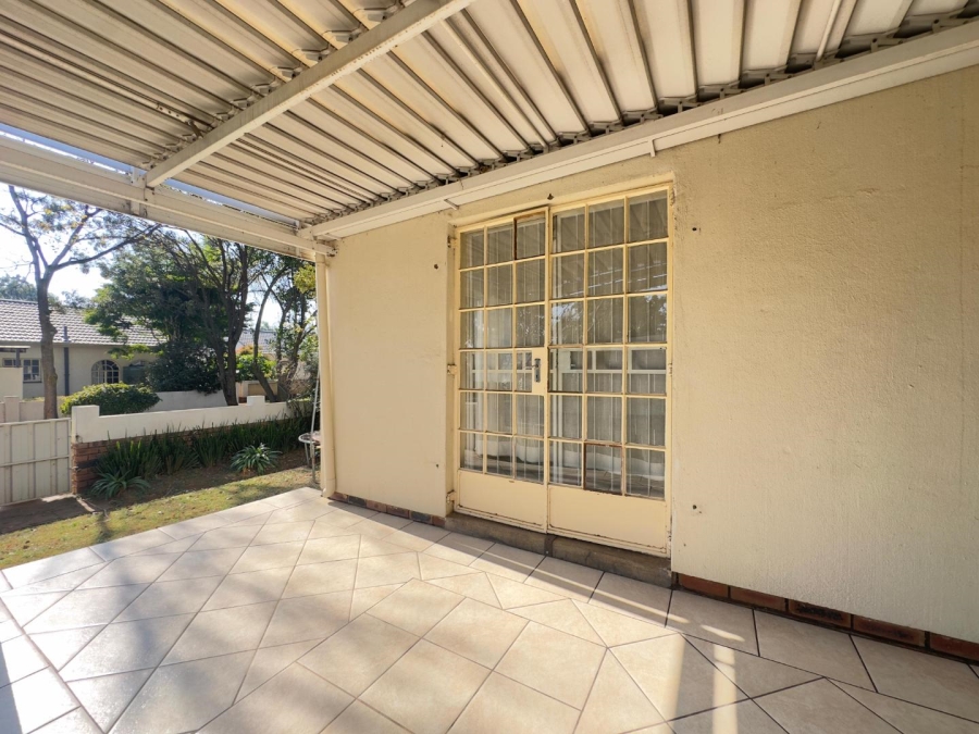 To Let 3 Bedroom Property for Rent in Garsfontein Gauteng
