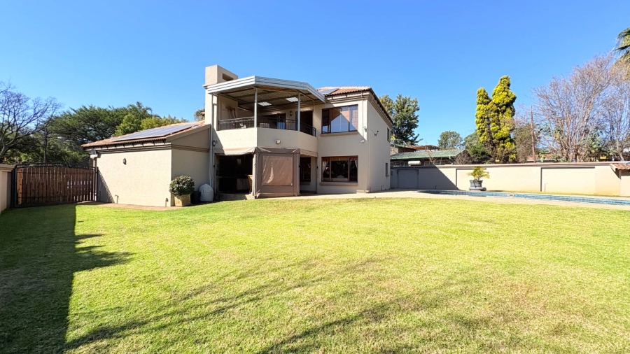 3 Bedroom Property for Sale in Eldoraigne Gauteng