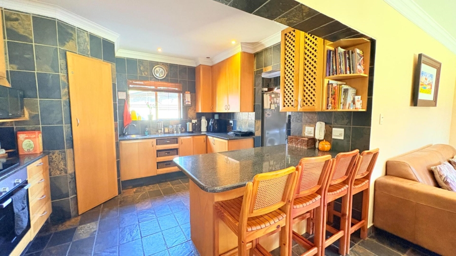 3 Bedroom Property for Sale in Eldoraigne Gauteng