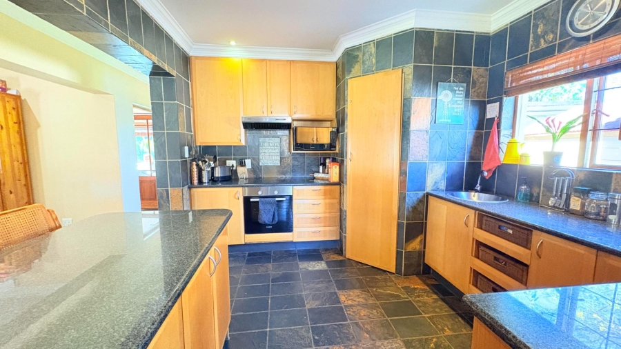 3 Bedroom Property for Sale in Eldoraigne Gauteng