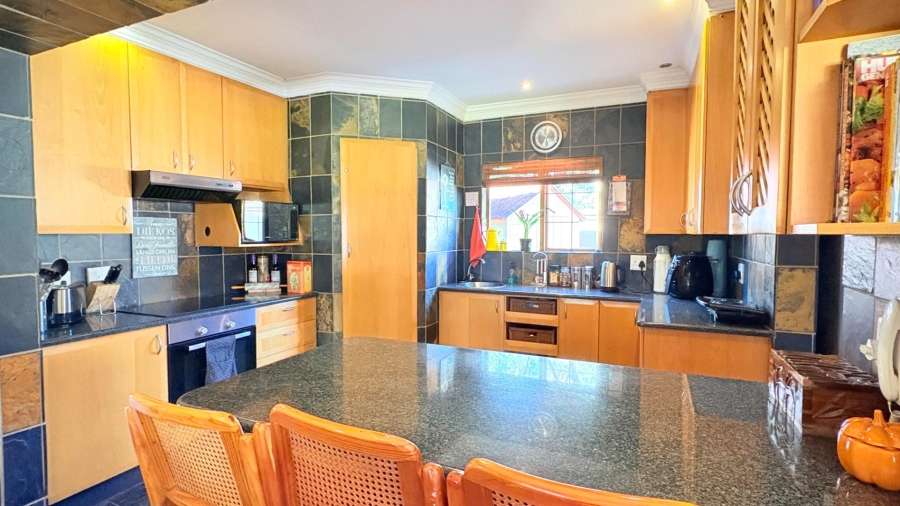 3 Bedroom Property for Sale in Eldoraigne Gauteng