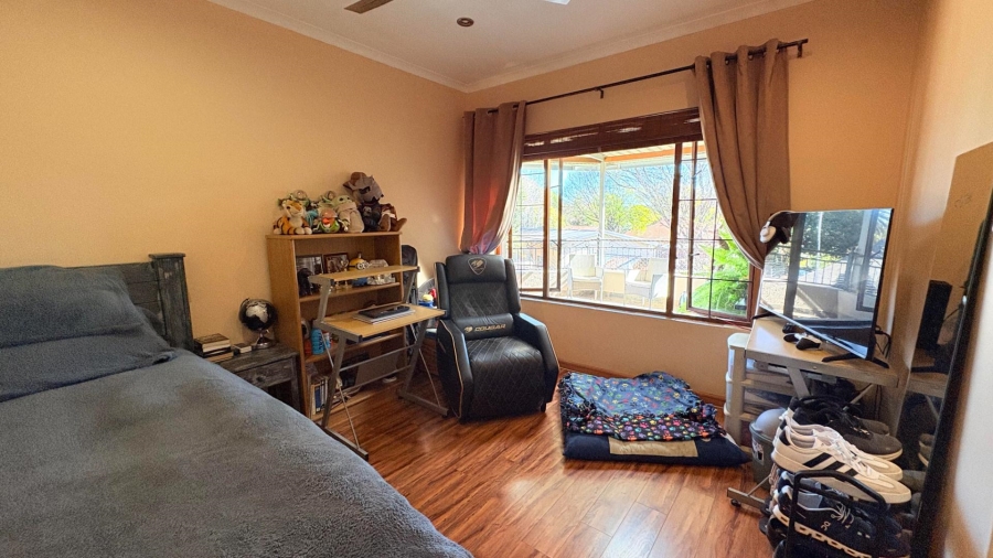 3 Bedroom Property for Sale in Eldoraigne Gauteng