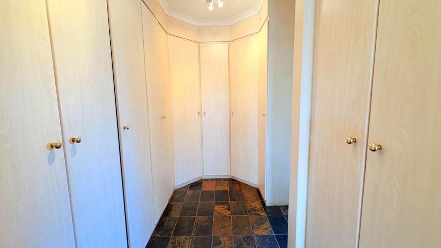 3 Bedroom Property for Sale in Eldoraigne Gauteng