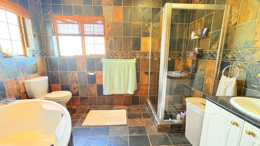 3 Bedroom Property for Sale in Eldoraigne Gauteng