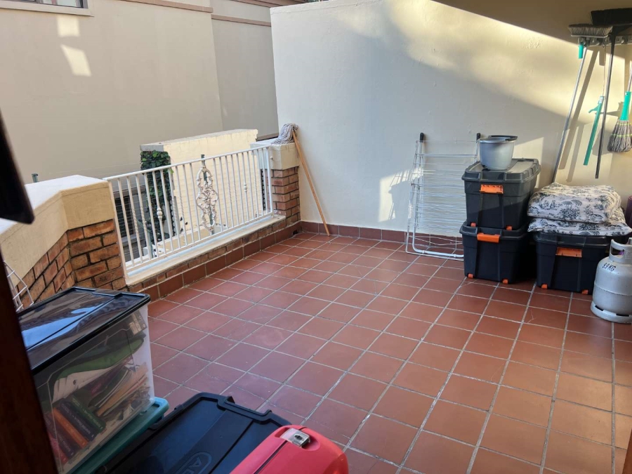 2 Bedroom Property for Sale in Bryanston Gauteng