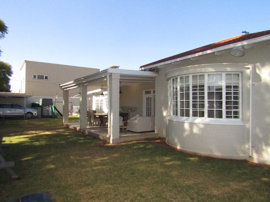 5 Bedroom Property for Sale in Percelia Estate Gauteng