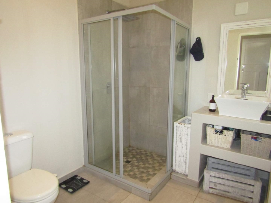 5 Bedroom Property for Sale in Percelia Estate Gauteng
