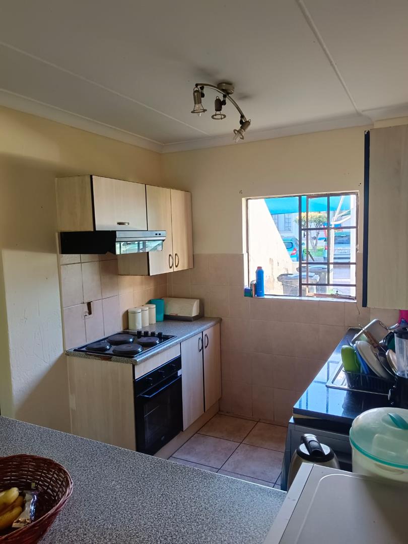 3 Bedroom Property for Sale in Corlett Gardens Gauteng