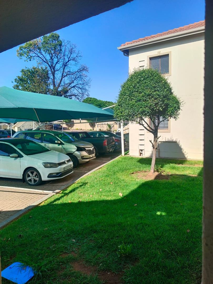 3 Bedroom Property for Sale in Corlett Gardens Gauteng