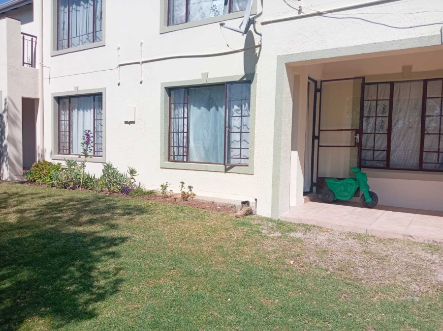 3 Bedroom Property for Sale in Corlett Gardens Gauteng