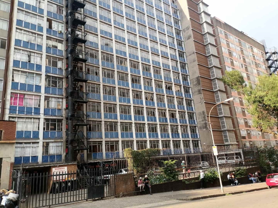 2 Bedroom Property for Sale in Berea Gauteng